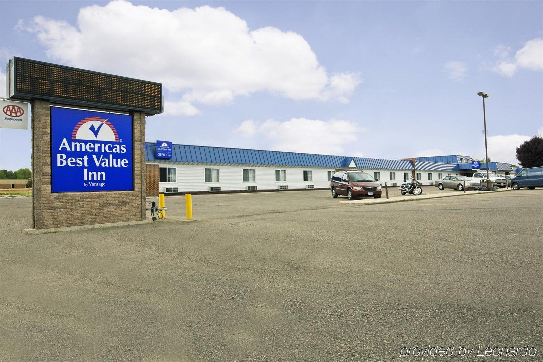 Americas Best Value Inn Гранд-Форкс Екстер'єр фото