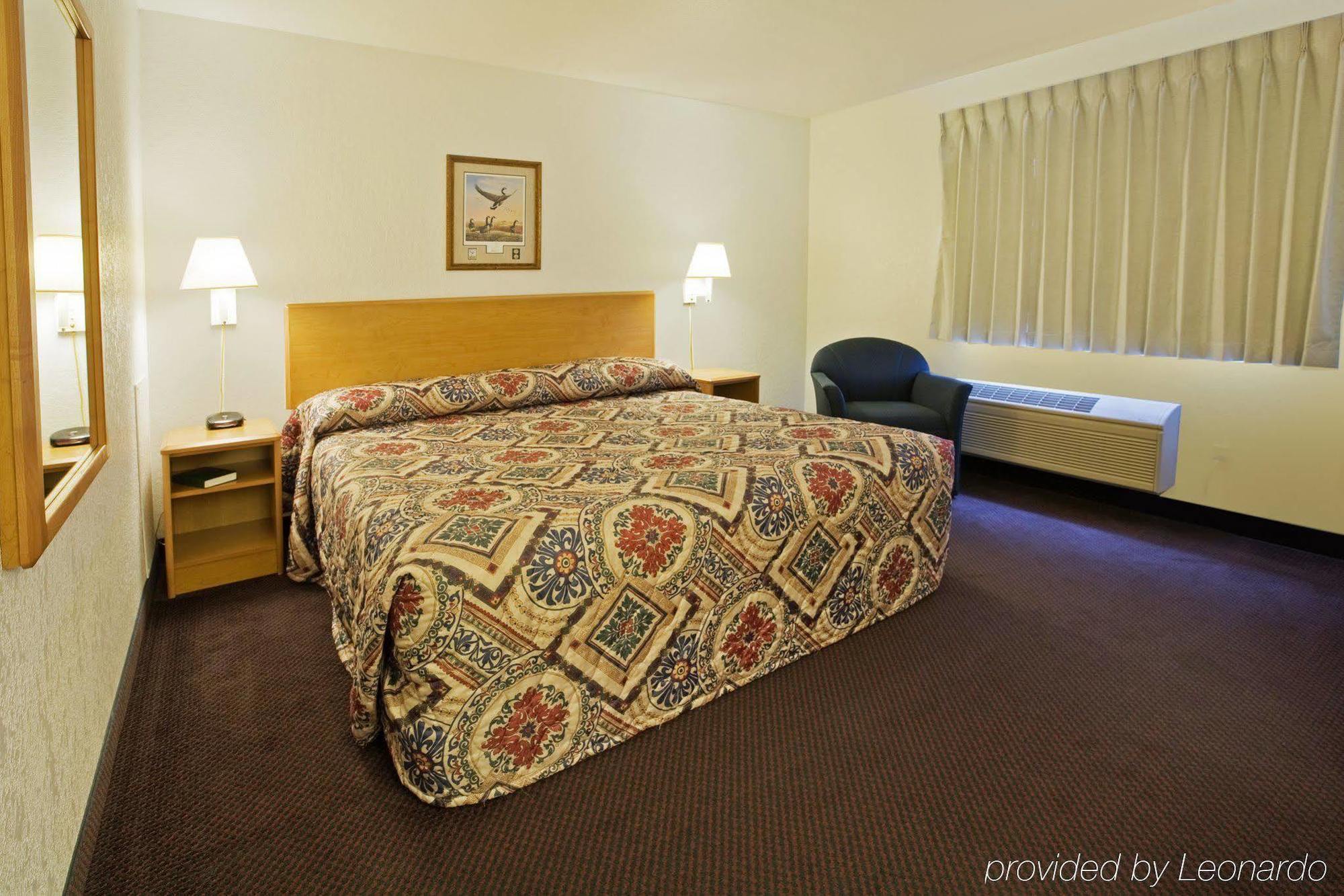 Americas Best Value Inn Гранд-Форкс Екстер'єр фото
