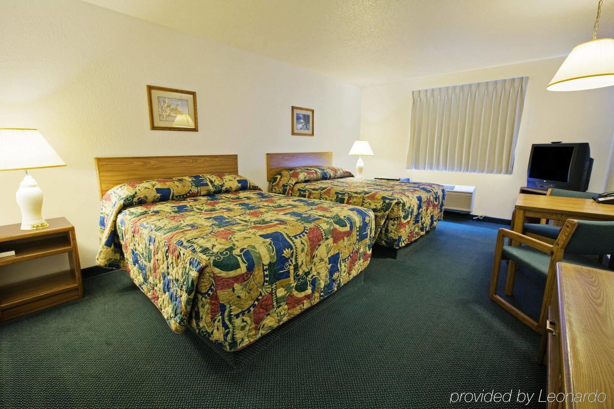 Americas Best Value Inn Гранд-Форкс Екстер'єр фото