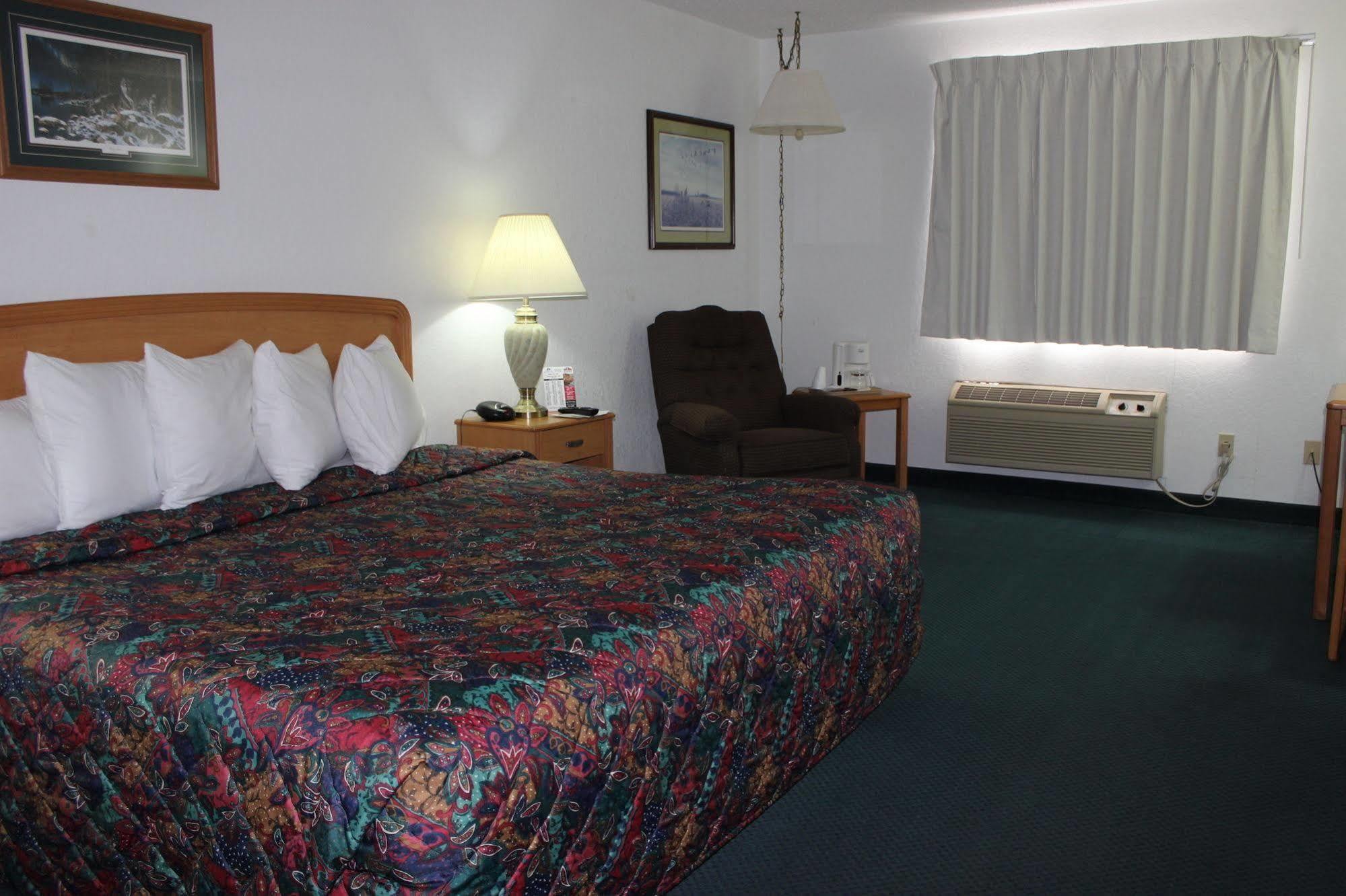 Americas Best Value Inn Гранд-Форкс Екстер'єр фото